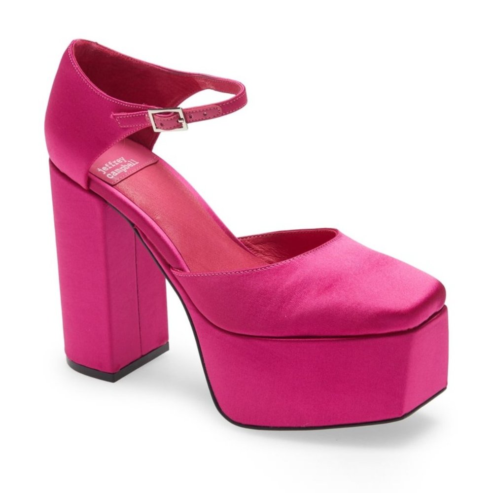 Jeffrey Campbell Ovr-N-Out Pump in Fuchsia Satin